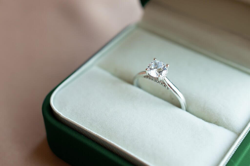 Diamond Engagement Rings: A Fusion of Love and Artistry