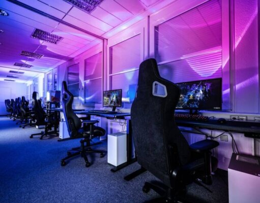 How Esports and Trading Are Teaming Up: A New Game for Gamers and Investors How Esports and Trading Are Teaming Up