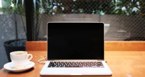 How Businesses Save Thousands by Choosing Refurbished IT Equipment Refurbished IT Equipment