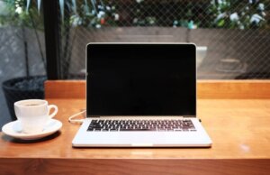 How Businesses Save Thousands by Choosing Refurbished IT Equipment Refurbished IT Equipment