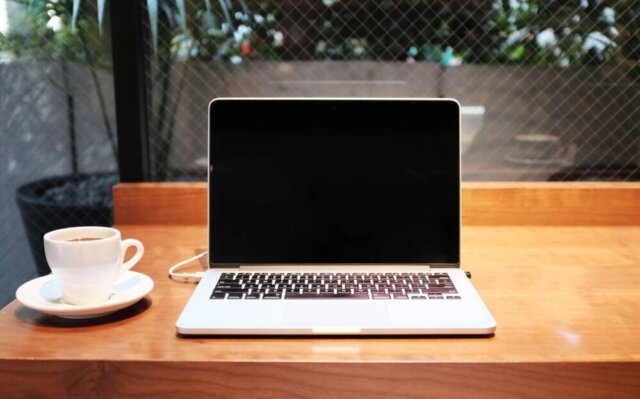 How Businesses Save Thousands by Choosing Refurbished IT Equipment Refurbished IT Equipment