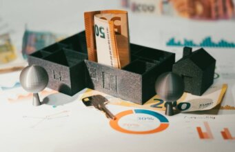 Why Businesses Are Looking Beyond Traditional Bank Lending Traditional Bank Lending